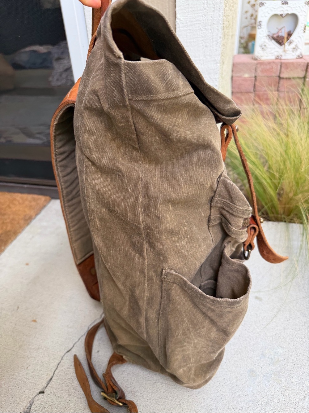 Bradley Mountain The Wilder Bag-Field Tan Incredible Waxed Canvas bag Backpack - Picture 9 of 16